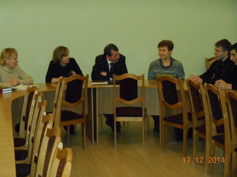 Предновогодняя встреча главы администрации Кировского района с членами Совета молодежи 18.12.2014